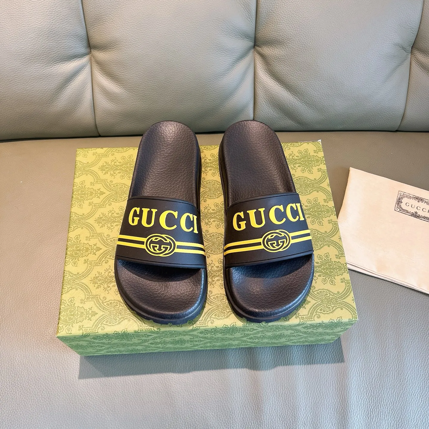 Men's Men's Shoes 130🐮🐮Gucci Gucci Slippers Gucci 2024 latest beach sandals slippers Original molding double G LOGO Original molding consistent Outsole: Men's Men's Shoes u double-layer outsole Size: 35-46